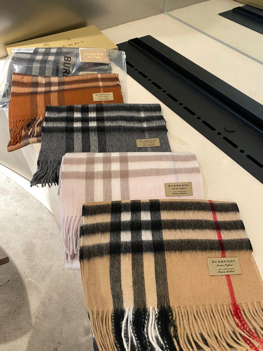 Burberry scarves vendor🧣❄️ (Most profitable💰)